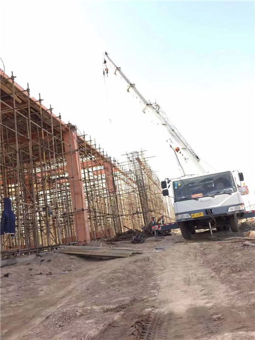 静海区吊车作业的安全注意事项有哪些？